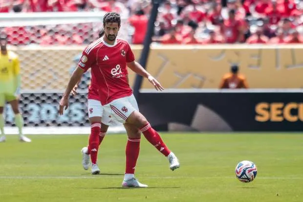الأهلي يتكبد خسارة تبلغ مليوني دولار بعد الهزيمة أمام بالميراس الأهلي يتكبد خسارة تبلغ مليوني دولار بعد الهزيمة أمام بالميراس