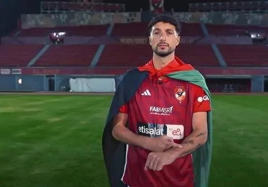 الأهلي يحدد قيمة ضخمة للتخلي عن وسام أبو علي عقب تألقه في المونديال الأهلي يحدد قيمة ضخمة للتخلي عن وسام أبو علي عقب تألقه في المونديال