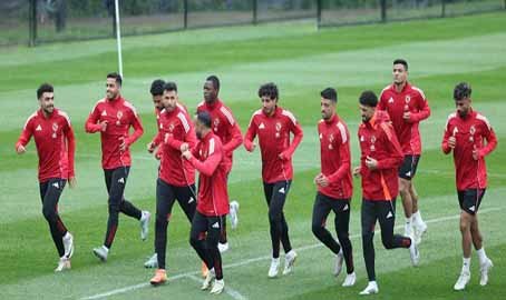 الأهلي يختتم تدريباته الأولى استعدادًا لملاقاة بالميراس الأهلي يختتم تدريباته الأولى استعدادًا لملاقاة بالميراس