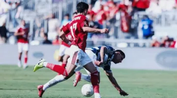 الأهلي يخسر أمام باتشوكا بركلات الترجيح رغم تألق تريزيجيه وتسجيله أول أهدافه بعد العودة.