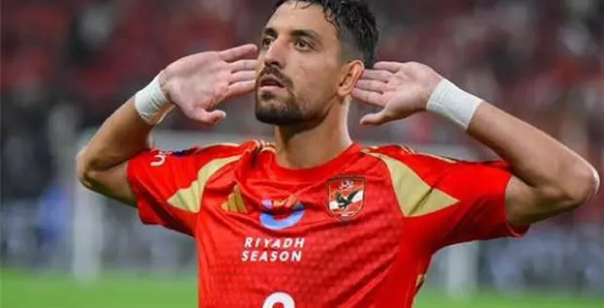 الأهلي يعلن استبعاد طاهر محمد طاهر من مباراتي بالميراس وبورتو الأهلي يعلن استبعاد طاهر محمد طاهر من مباراتي بالميراس وبورتو
