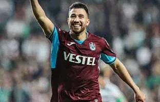 الأهلي يعلن عن استعادة لاعبه تريزيجيه