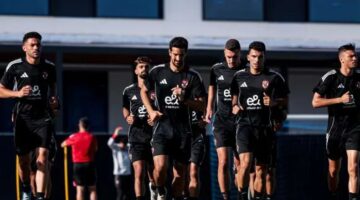الأهلي يقوم بتدريب خفيف في فندق الإقامة استعدادًا لمواجهة إنتر ميامي.
