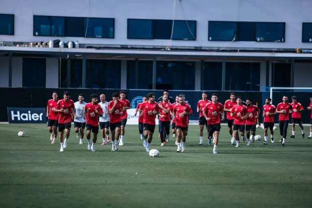 الأهلي يكمل تدريبه الثالث في الولايات المتحدة تحضيرًا لمباراة إنتر ميامي الأهلي يكمل تدريبه الثالث في الولايات المتحدة تحضيرًا لمباراة إنتر ميامي