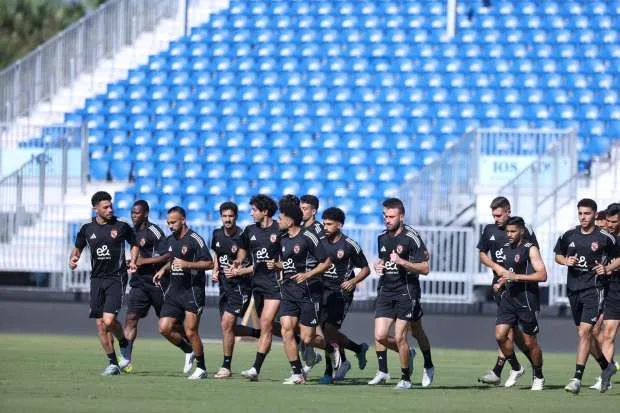 الأهلي يكمل تمرينه بكامل الصفوف في أمريكا.. وريبيرو يحدد استراتيجية الانتصار الأهلي يكمل تمرينه بكامل الصفوف في أمريكا.. وريبيرو يحدد استراتيجية الانتصار