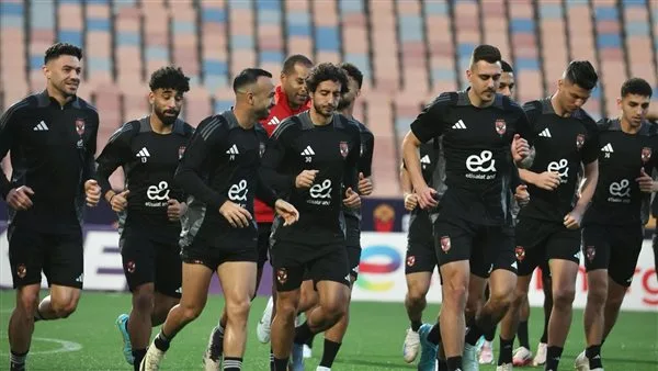 الأهلي يمنح اللاعبين استراحة يوم الأربعاء قبل الرحلة الطويلة إلى أمريكا. الأهلي يمنح اللاعبين استراحة يوم الأربعاء قبل الرحلة الطويلة إلى أمريكا.