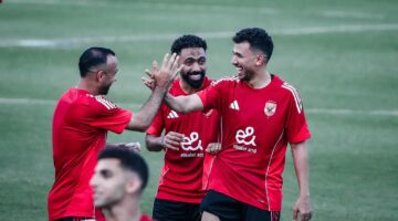 الأهلي يواجه إنتر ميامي: ريفيرو يفاجئ تريزيجيه بقرار مفاجئ وجرئ