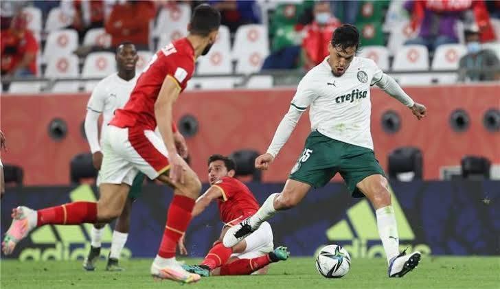 الأهلي يواجه بالميراس: توقيت المباراة، التشكيلة المتوقعة، والقنوات الناقلة في كأس العالم للأندية الأهلي يواجه بالميراس: توقيت المباراة، التشكيلة المتوقعة، والقنوات الناقلة في كأس العالم للأندية