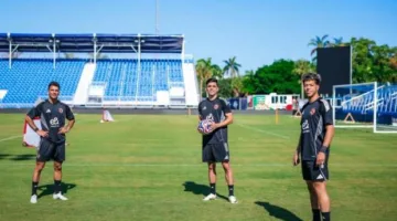الأهلي يواصل تدريباته اليوم تحضيراً لمباراة إنتر ميامي في كأس العالم للأندية.
