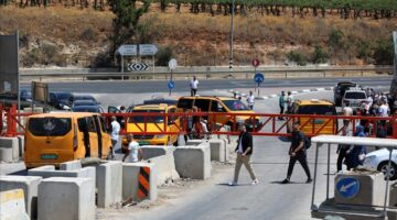 الإغلاق والحواجز: كيف تتحول حياة الفلسطينيين في الضفة إلى جحيم بسبب الاحتلال؟