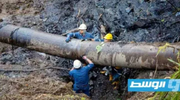 الإكوادور توقف استخراج النفط من خط أنابيب رئيسي بسبب حدوث تصدع فيه