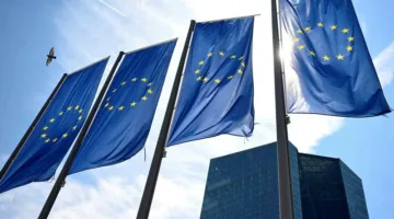 الاتحاد الأوروبي يوافق على التعريفة الجمركية الأساسية بنسبة 10% خلال مفاوضات التجارة مع الولايات المتحدة