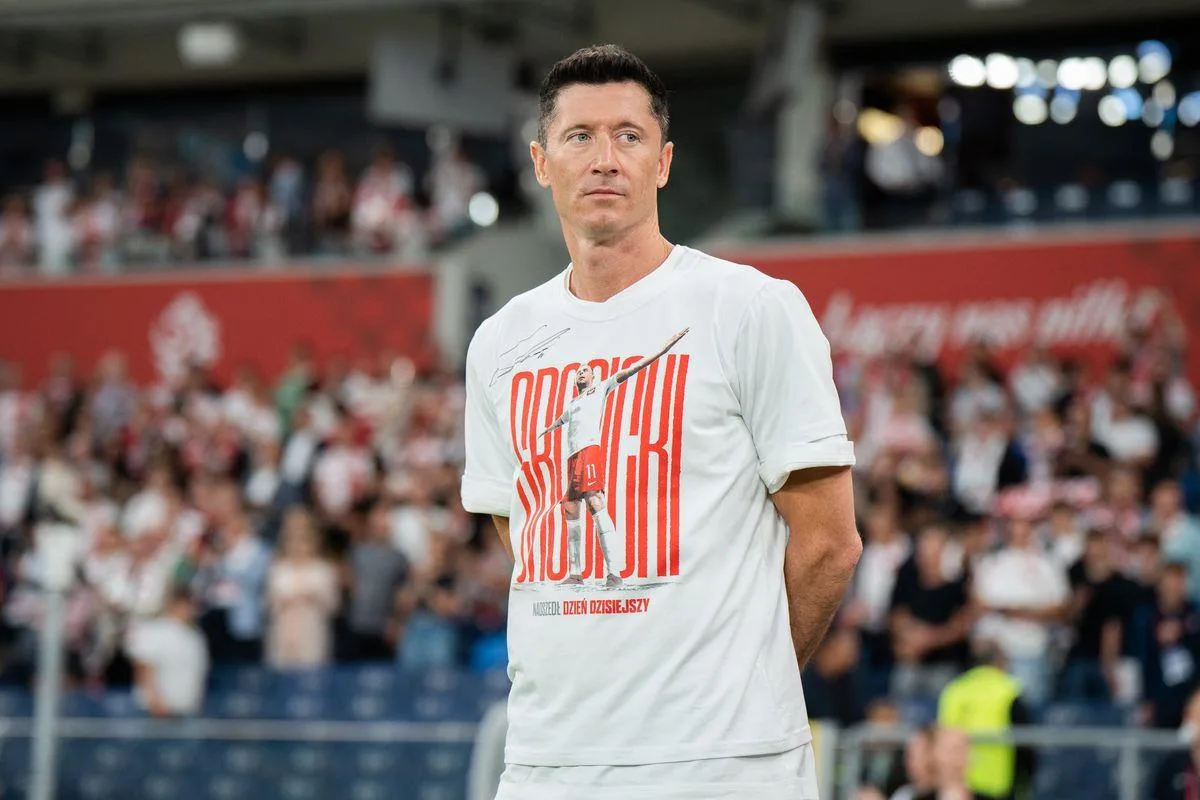 الاتحاد البولندي يعلن موقفه الرسمي حول قضية ليفاندوفسكي الاتحاد البولندي يعلن موقفه الرسمي حول قضية ليفاندوفسكي
