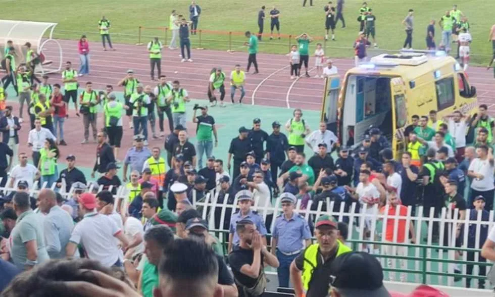 الاتحاد المصري يقدم تعازيه للجزائر في وفاة مشجعي حادث ملعب 5 يوليو الاتحاد المصري يقدم تعازيه للجزائر في وفاة مشجعي حادث ملعب 5 يوليو