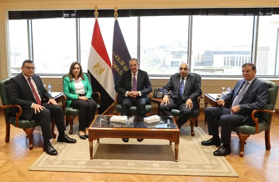 الاتصالات تُنهي إصدار 19 مليون رقم قومي للأراضي العقارية الاتصالات تُنهي إصدار 19 مليون رقم قومي للأراضي العقارية