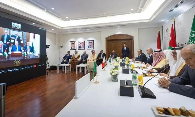 الاجتماع بين اللجنة الوزارية المنبثقة عن القمة العربية الإسلامية والرئيس محمود عباس الاجتماع بين اللجنة الوزارية المنبثقة عن القمة العربية الإسلامية والرئيس محمود عباس