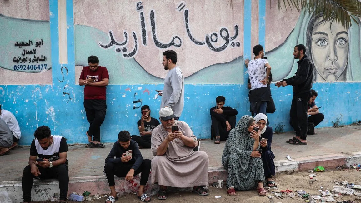 الاحتلال يستأنف قطع خدمات الاتصالات والإنترنت في غزة الاحتلال يستأنف قطع خدمات الاتصالات والإنترنت في غزة