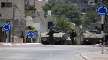 الاحتلال يعتقل مواطنين في شرق طوباس ويقوم باقتحام قرية الخضر بجنوب بيت لحم
