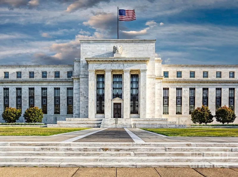 الاحتياطي الفيدرالي يحافظ على أسعار الفائدة للمرة الرابعة في عام 2025 الاحتياطي الفيدرالي يحافظ على أسعار الفائدة للمرة الرابعة في عام 2025