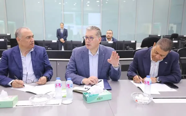 البترول: انطلاق استعادة إمدادات الغاز بشكل تدريجي للقطاعات الصناعية بدءًا من اليوم. البترول: انطلاق استعادة إمدادات الغاز بشكل تدريجي للقطاعات الصناعية بدءًا من اليوم.