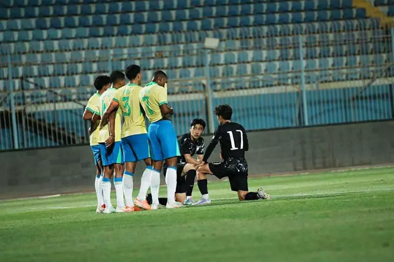 البرازيل تحقق فوزًا ساحقًا على كوريا الجنوبية بأربعة أهداف دون رد في بطولة خوفو الدولية للشباب.