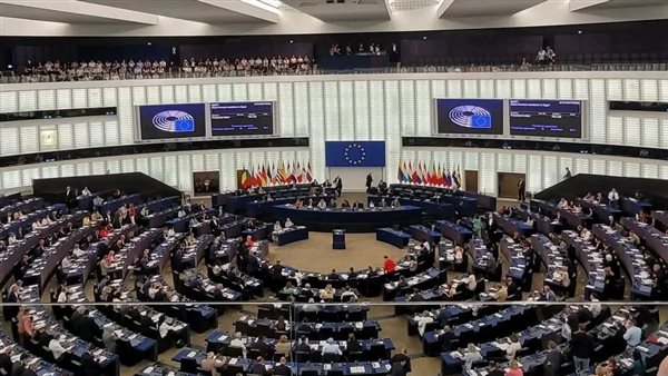 البرلمان الأوروبي يوافق بغالبية أعضائه على قرار تقديم الشريحة الثانية من الدعم المالي لمصر البرلمان الأوروبي يوافق بغالبية أعضائه على قرار تقديم الشريحة الثانية من الدعم المالي لمصر