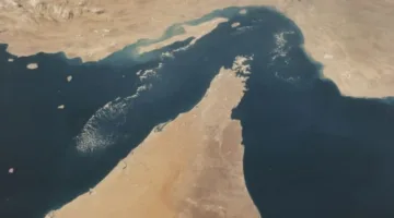 البرلمان الإيراني يوافق على قرار إغلاق مضيق هرمز