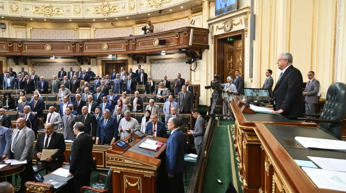 البرلمان يوافق على رفع الضرائب على التبغ والمشروبات الكحولية البرلمان يوافق على رفع الضرائب على التبغ والمشروبات الكحولية