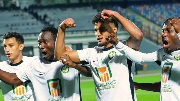 البنك الأهلي يتغلب على إنبي 2-1 في مباراة الذهاب لنصف نهائي كأس العاصمة المصرية.