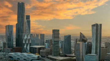 البنك الدولي يتوقع زيادة نمو الاقتصاد السعودي إلى 4.5% في عام 2026 على المدى المتوسط.