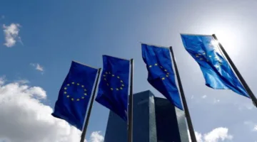 البنك المركزي الأوروبي يقلل سعر الفائدة الأساسي بمقدار 0.25% بسبب مخاوف من تأثير رسوم ترامب على الاقتصاد.