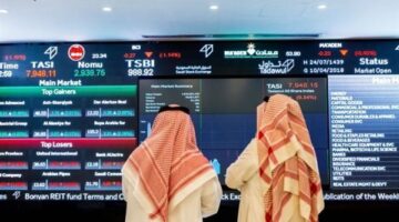 البورصة السعودية تبتعد عن مسار أسواق الخليج وسط تصاعد التوترات العسكرية.