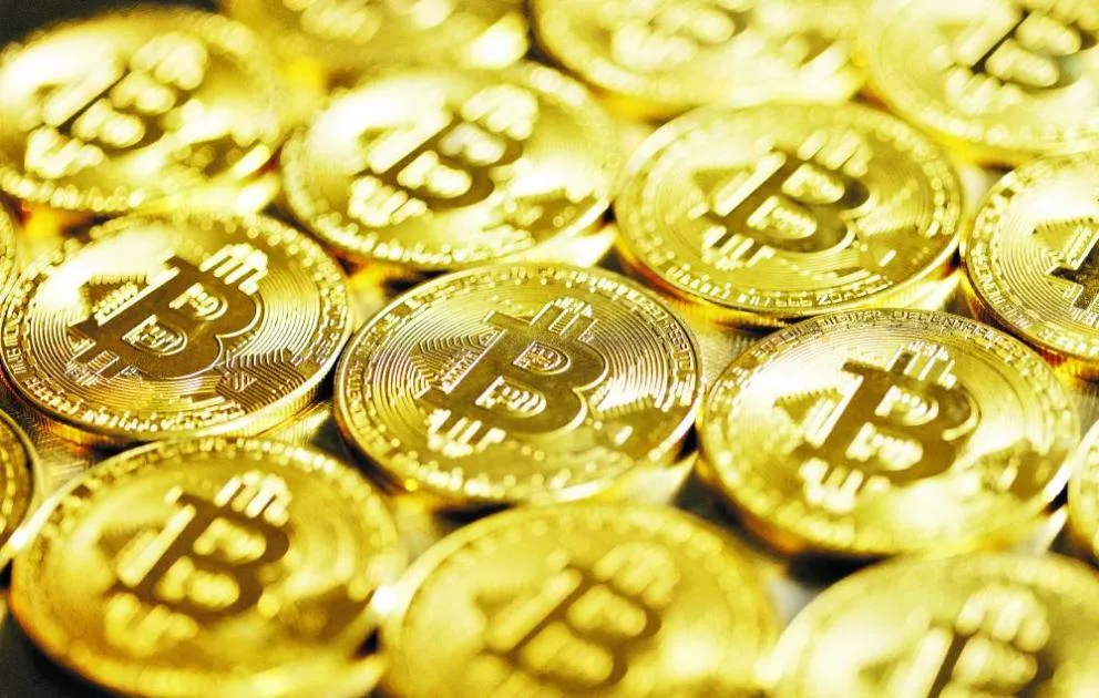 البيتكوين تتجاوز مرة أخرى حاجز الـ 108 آلاف دولار البيتكوين تتجاوز مرة أخرى حاجز الـ 108 آلاف دولار