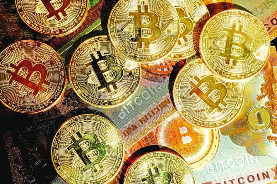 «البيتكوين» تكافح للحفاظ على سعر 105 آلاف دولار «البيتكوين» تكافح للحفاظ على سعر 105 آلاف دولار