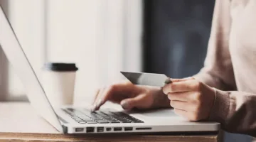 التجارة الإلكترونية في لبنان: تسويق المنتجات في غياب التنظيم والثقة لدى المستهلك amid fierce competition