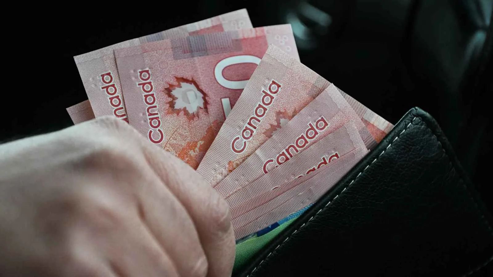 التحليل الفني: زوج العملات USD/CAD يتداول ضمن نطاق صاعد التحليل الفني: زوج العملات USD/CAD يتداول ضمن نطاق صاعد