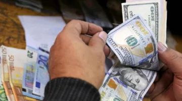 التحليل الفني: زوج اليورو/الدولار الأمريكي يختبر مستوى الاتجاه التنازلي