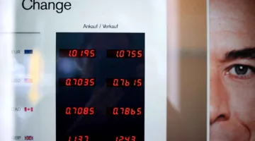 التحليل الفني: نموذج الشمعة المطرقة يعزز فرص ارتفاع زوج USD/CHF