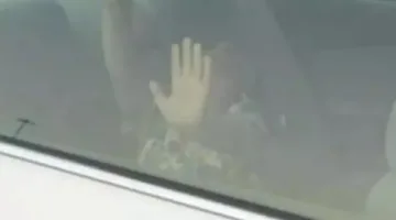 التشريح الطبي يحدد سبب وفاة طفل داخل سيارة في القاهرة