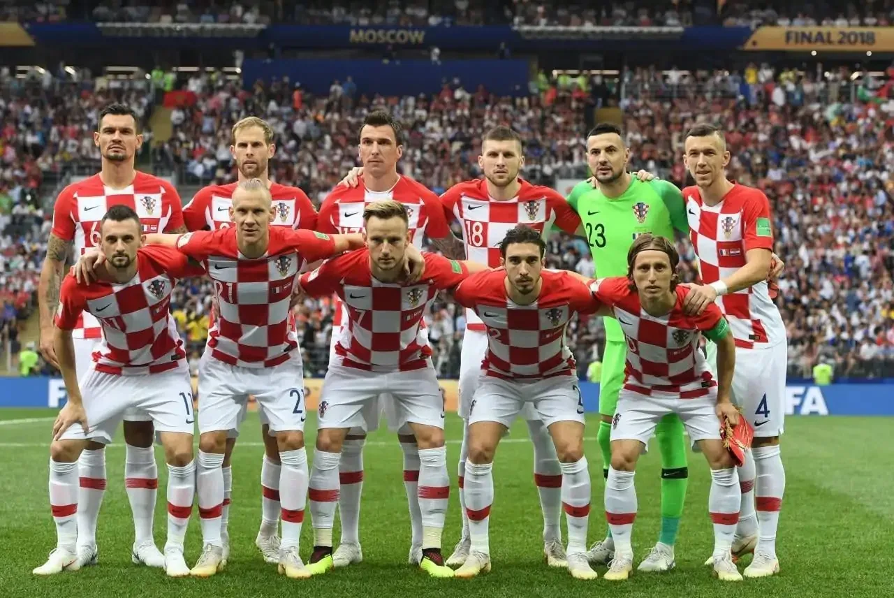 التشكيلة المرتقبة للمنتخب الكرواتي في مواجهته مع التشيك بتصفيات أوروبا المؤهلة لكأس العالم التشكيلة المرتقبة للمنتخب الكرواتي في مواجهته مع التشيك بتصفيات أوروبا المؤهلة لكأس العالم
