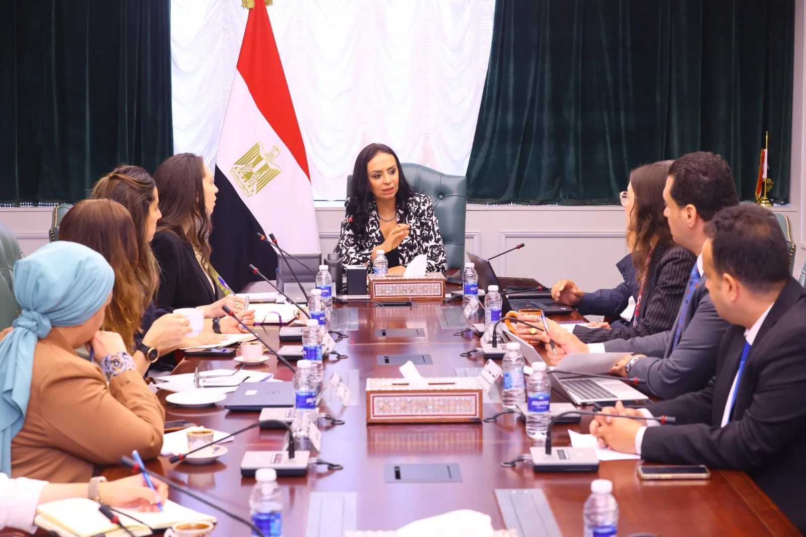 التضامن الاجتماعي تعرض نجاحات برنامج “تكافل وكرامة” للدعم النقدي المشروط في اجتماع مع بعثة البنك الدولي.