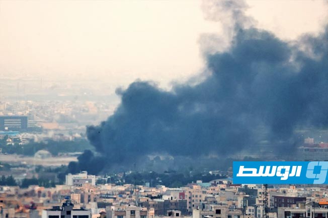 التقارير عن سماع انفجارات في شمال طهران