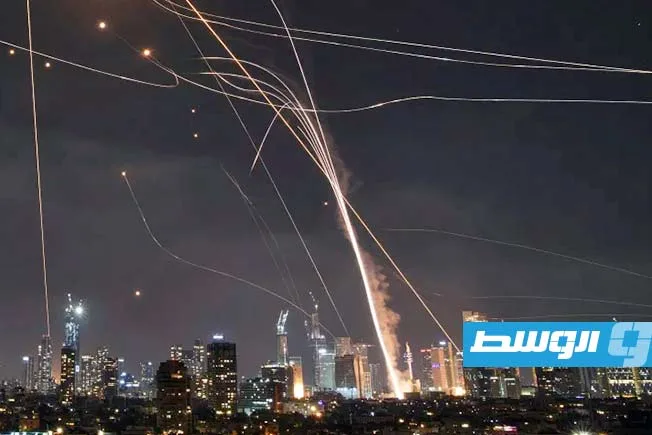 التلفزيون الإيراني: هجمات «قوية وشاملة» على «إسرائيل» خلال الساعات القادمة التلفزيون الإيراني: هجمات «قوية وشاملة» على «إسرائيل» خلال الساعات القادمة