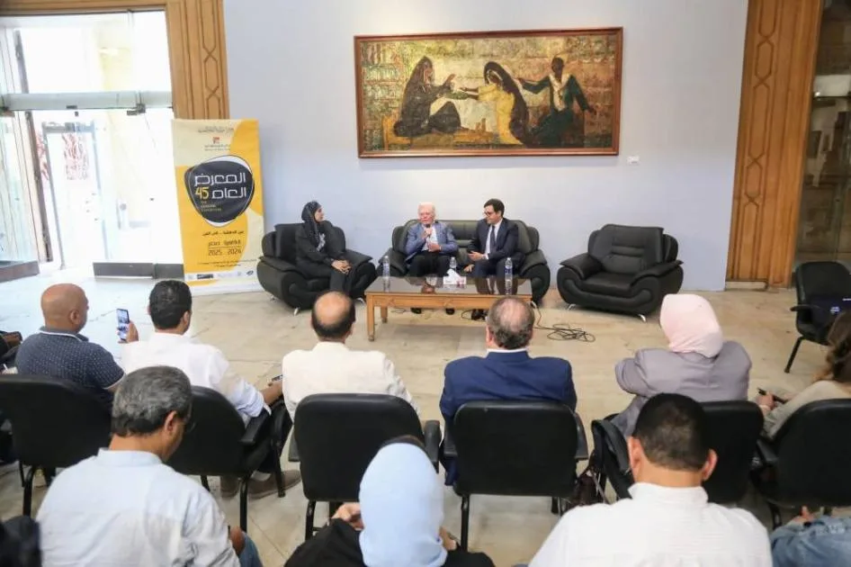 «الثقافة المصرية» تجمع بين الفنون التشكيلية والسينما في معرض فني «الثقافة المصرية» تجمع بين الفنون التشكيلية والسينما في معرض فني