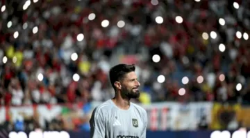 الجناح الفرنسي جيرو يرحل عن نادي لوس أنجليس أف سي الأمريكي