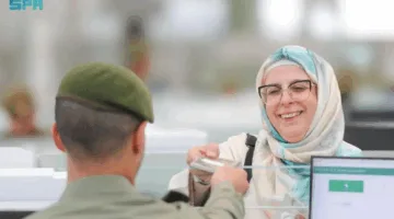 الجوازات تُكمل إجراءات مغادرة أولى رحلات الحجاج من مطار جدة