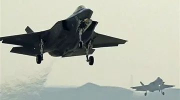 الجيش الإسرائيلي launches a series of strikes on ground-to-ground missile sites in Iran.