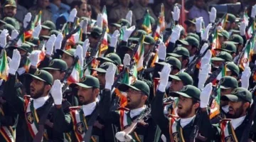 الجيش الإسرائيلي يشن غارات على مواقع الحرس الثوري الإيراني.