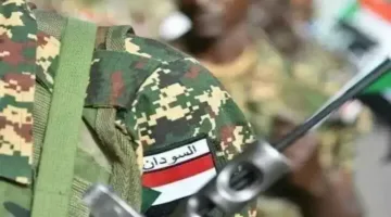 الجيش السوداني يتهم حفتر بدعم قوات الدعم السريع في هجوم المثلث الحدودي.
