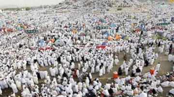 الحجاج يقضون الليالي الأولى من أيام التشريق في “منى” مع تقديم خدمات ممتازة في مخيمات السياحة